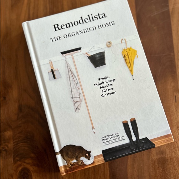 Remodelista book - simple stylish storage ideas for all over the house - Picture 2 of 2